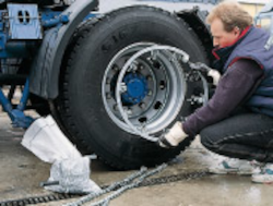 Gleitschutzkette 17,5" Grizzly SnowGrip 8 Loch Felge